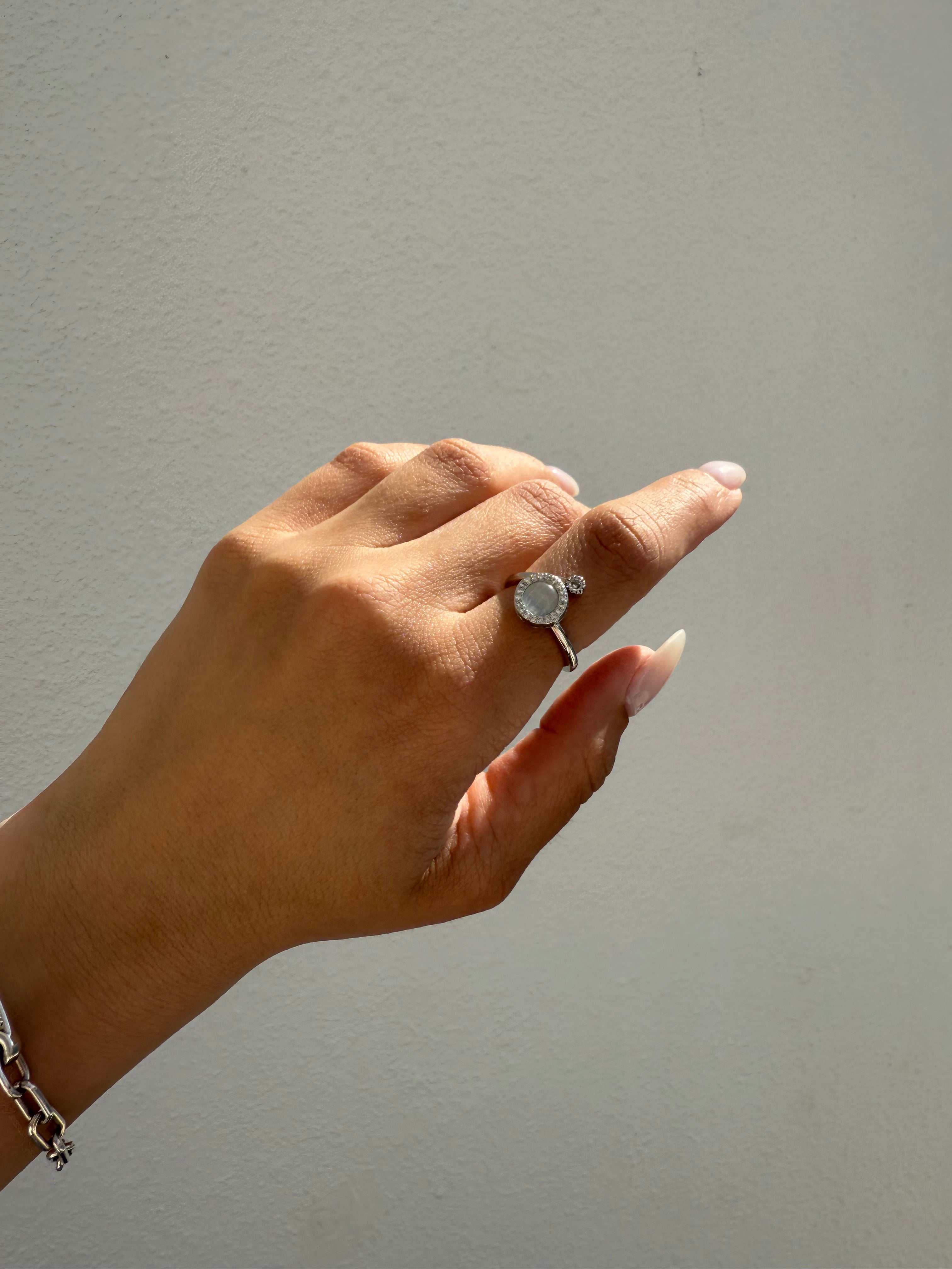 "הטבעות המסתובבות הצילו לי את האצבעות"